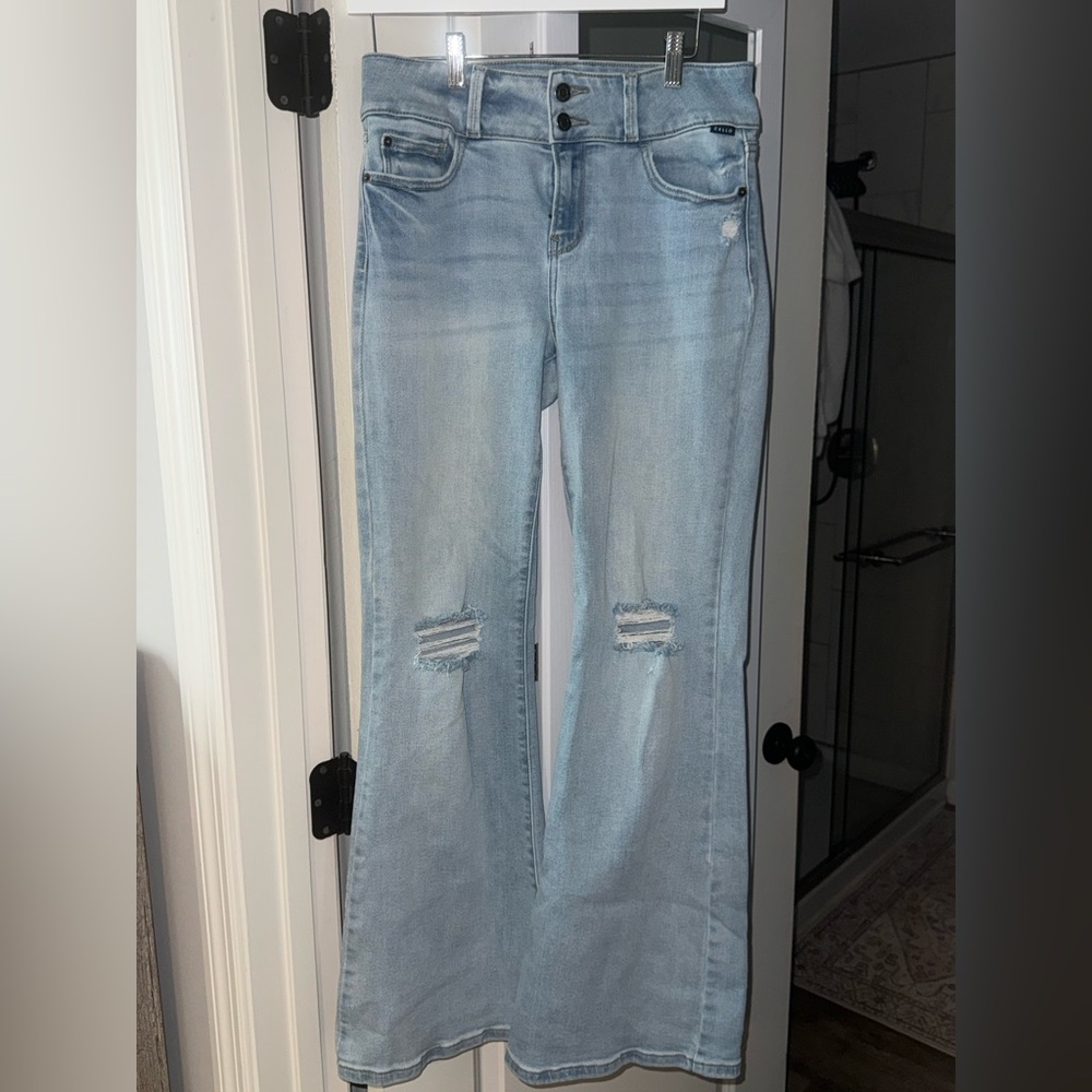 Light Wash Cello High-Waisted Flare Jeans with Ripped Details